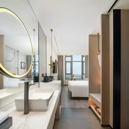 Elegant Queen Room