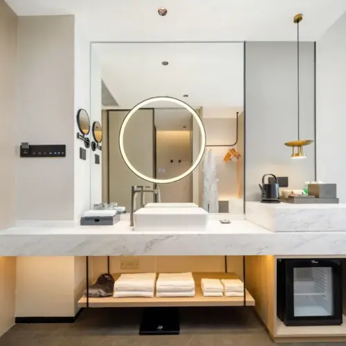 Elegant Queen Room