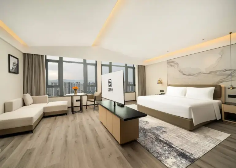 Executive Queen Room