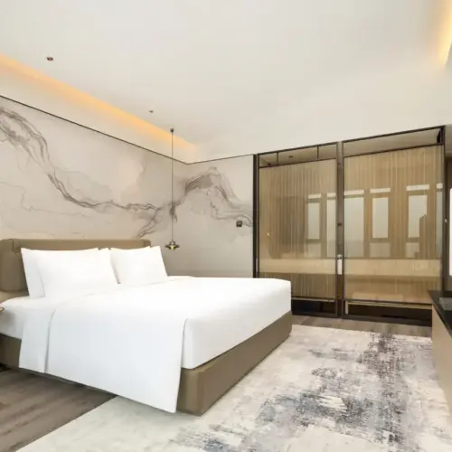 Executive Queen Room