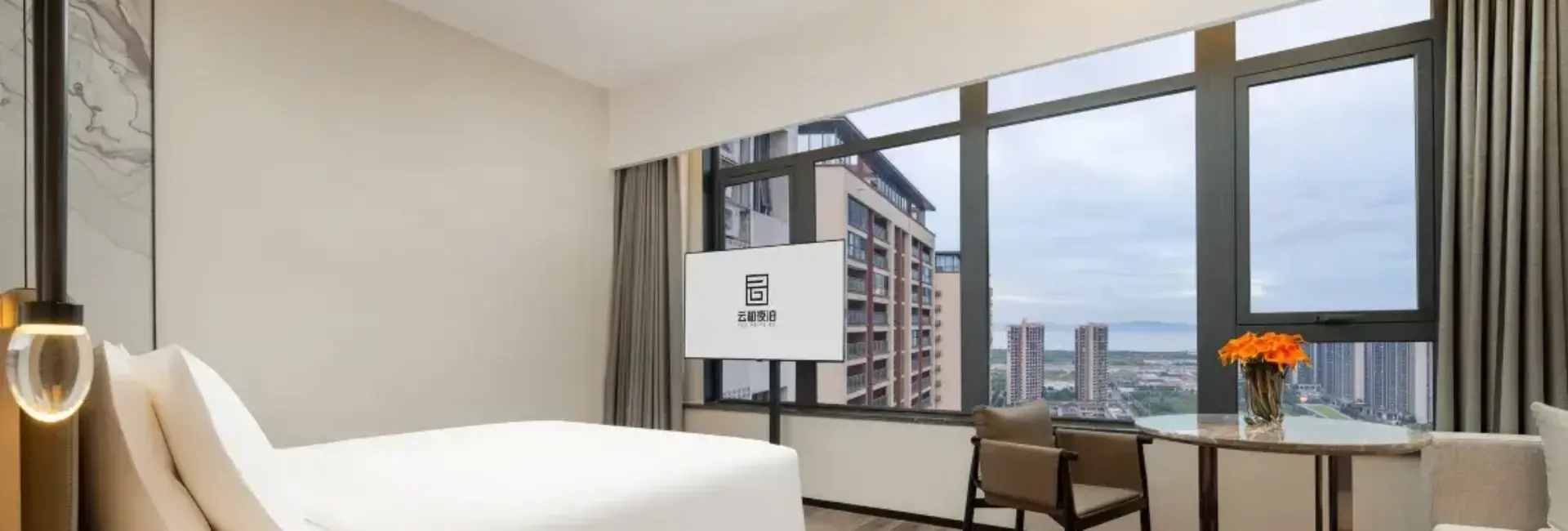 Yun He Double Bed Room (Fridge + Full-Length Mirror + Mobile Screen Projection + Electric Curtains)