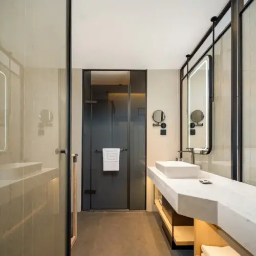 Yun He Family Room (Fridge + Full-Length Mirror + Mobile Screen Projection + Rotating TV)