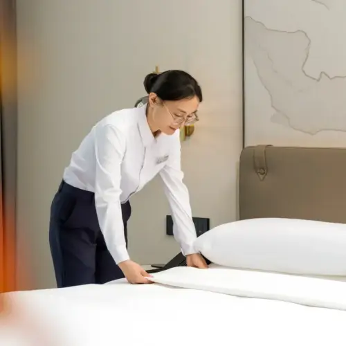 Yun He Family Room (Fridge + Full-Length Mirror + Mobile Screen Projection + Rotating TV)