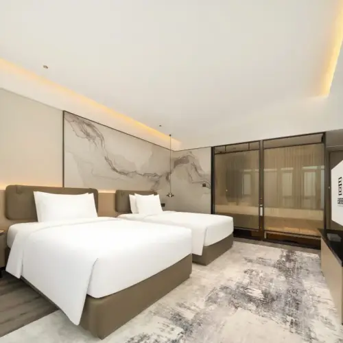 Yun He Twin Room (Fridge + Full-Length Mirror + Mobile Screen Projection + Rotating TV)